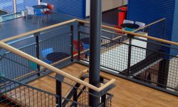 Schoolvoorbeeld in hout en staal